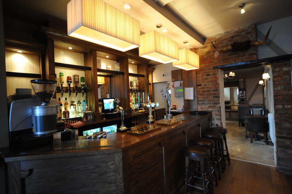 The Bull Hotel Stony Stratford Kültér fotó